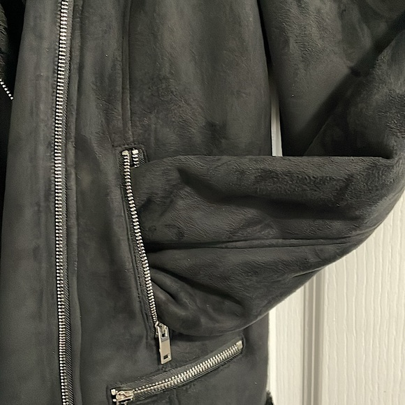 BRAND NEW Faux Suede Moto Jacket by Nina Leonard - Picture 6 of 7